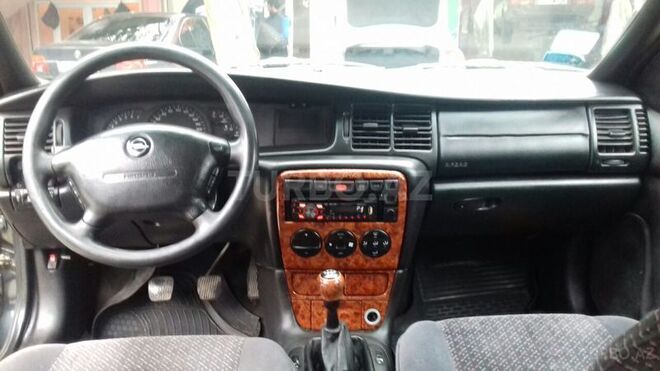 Opel Vectra 1996, 209,634 km - 1.8 л - Bakı