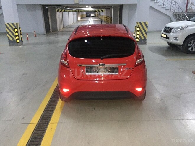 Ford Fiesta 2011, 63,000 km - 1.4 l - Bakı