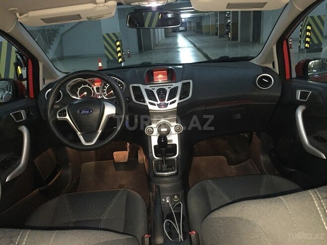 Ford Fiesta 2011, 63,000 km - 1.4 l - Bakı