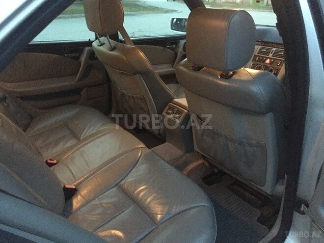 Mercedes E 320 1997, 193,000 km - 3.2 l - Sumqayıt