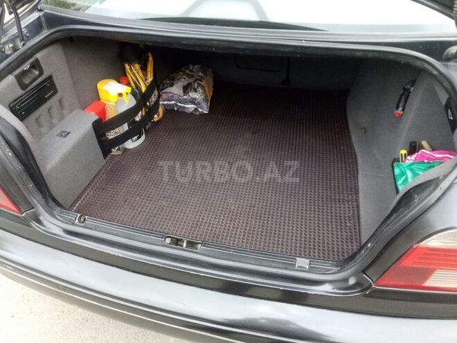 BMW 525 2001, 385,000 km - 2.5 l - Sumqayıt