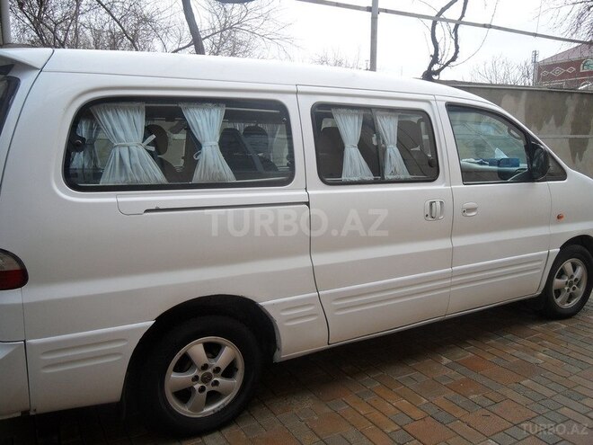 Hyundai H-1 2004, 218,000 km - 2.5 л - Bakı