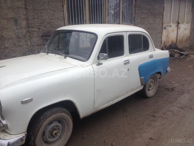 Moskvich  1962, 220,000 km - 2.4 l - Quba