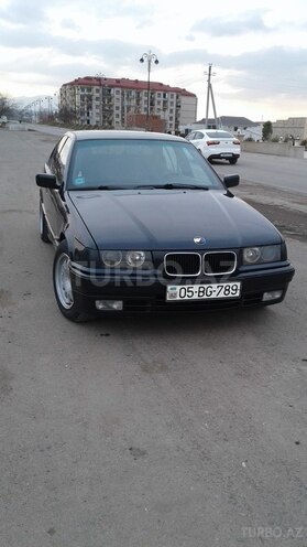 BMW 320 1993, 127,533 km - 2.0 л - Ağstafa