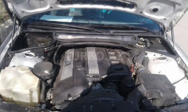 BMW 325 2000, 230,000 km - 2.5 l - Bakı