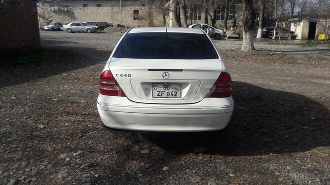 Mercedes C 240 2002, 330,000 km - 2.6 l - Bərdə