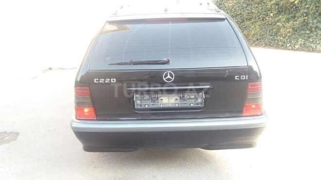 Mercedes C 220 2000, 275,000 km - 2.2 l - Bakı