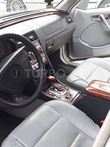 Mercedes C 230 1999, 232,500 km - 2.3 л - Bakı