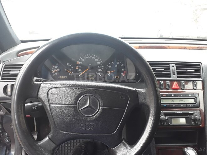 Mercedes C 180 1998, 250,000 km - 1.8 л - Gəncə