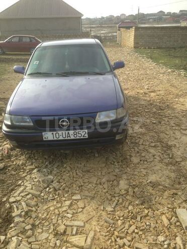 Opel Astra 1995, 3,778,800 km - 0.2 l - Sumqayıt