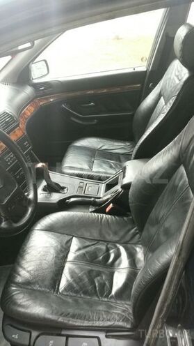 BMW 523 1997, 195,000 km - 2.5 l - Bakı