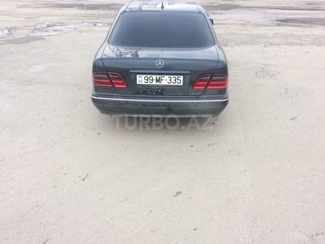 Mercedes E 270 2000, 285,000 km - 2.7 l - Bakı