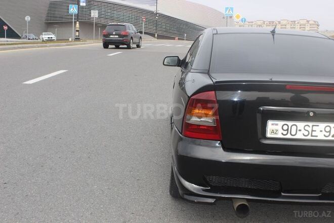 Opel Astra 2000, 275,000 km - 1.8 l - Bakı