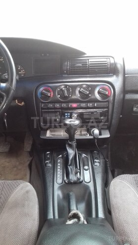 Opel Omega 1995, 300,000 km - 2.5 л - Bakı