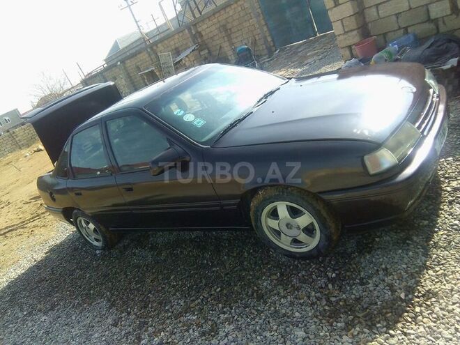 Opel Vectra 1992, 200,000 km - 1.6 l - Bakı
