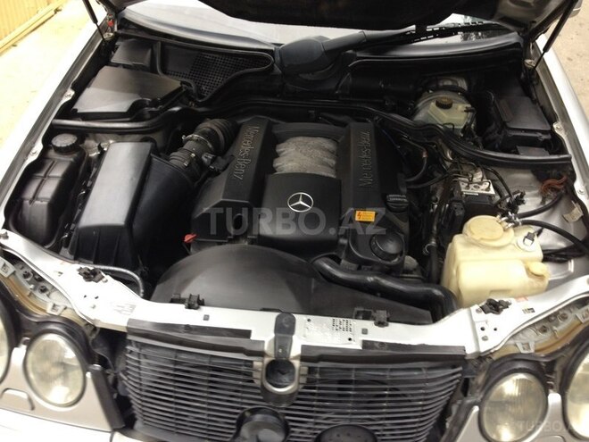 Mercedes E 240 1998, 257,000 km - 2.4 l - Bakı