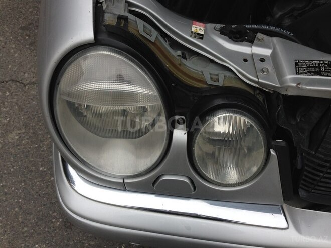 Mercedes E 240 1998, 257,000 km - 2.4 l - Bakı