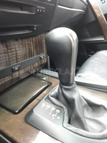 BMW 525 2006, 187,000 km - 2.5 l - Bakı