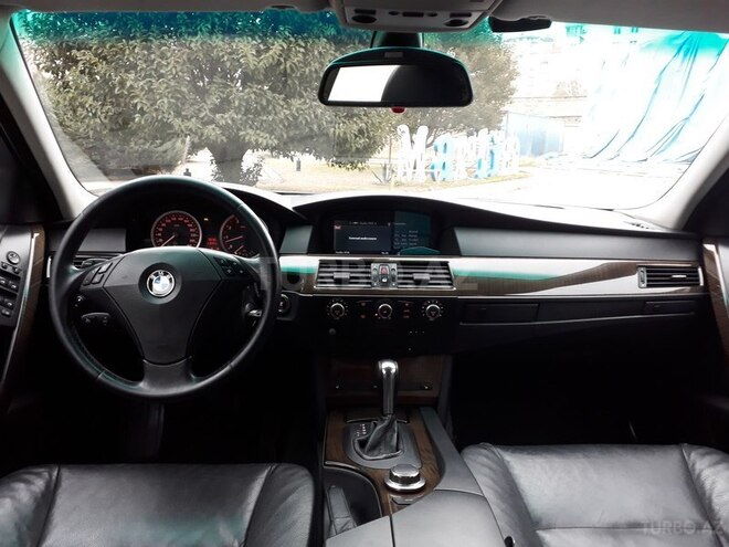 BMW 525 2006, 187,000 km - 2.5 l - Bakı