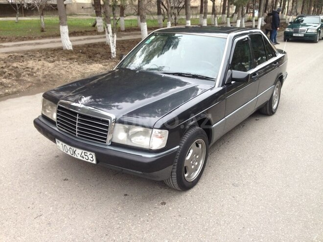 Mercedes 190 1990, 241,000 km - 2.0 l - Sumqayıt