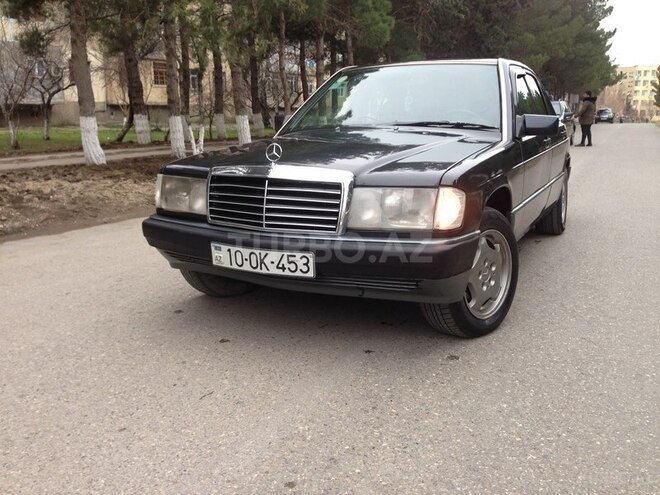 Mercedes 190 1990, 241,000 km - 2.0 l - Sumqayıt