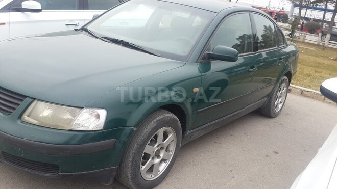 Volkswagen Passat 1998, 285,600 km - 1.8 l - Sumqayıt