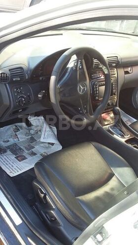Mercedes C 220 2004, 325,000 km - 2.2 l - Bakı