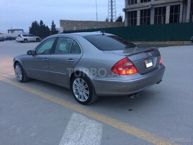 Mercedes E 320 2003, 218,000 km - 3.2 l - Sumqayıt