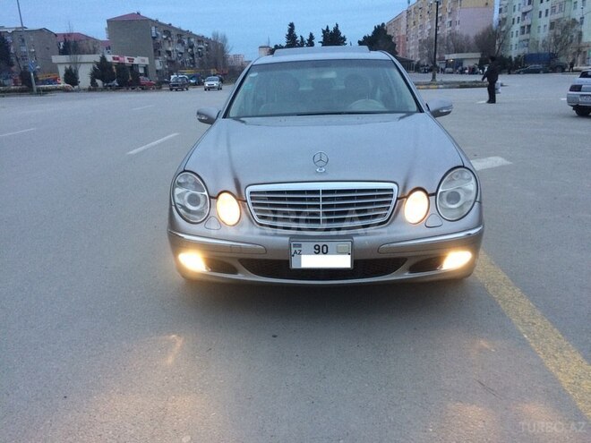 Mercedes E 320 2003, 218,000 km - 3.2 l - Sumqayıt