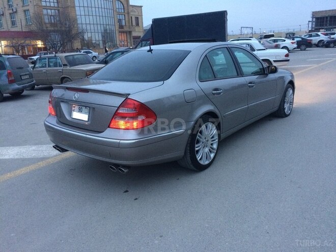 Mercedes E 320 2003, 218,000 km - 3.2 l - Sumqayıt