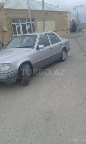 Mercedes E 220 1993, 248,630 km - 2.2 l - Bakı