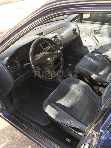 Ford Escort 1992, 269,000 km - 1.8 l - Xırdalan