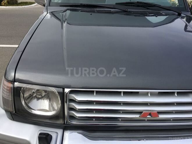 Mitsubishi Pajero 1993, 160,000 km - 2.5 l - Bakı