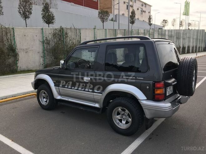 Mitsubishi Pajero 1993, 160,000 km - 2.5 l - Bakı