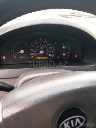 Kia Sorento 2004, 260,000 km - 2.5 l - Bakı