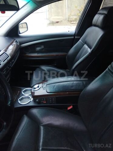 BMW 745 2002, 218,000 km - 4.4 l - Bakı