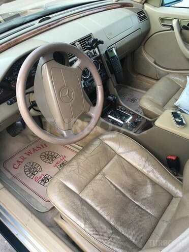 Mercedes C 280 1997, 290,000 km - 2.8 л - Bakı