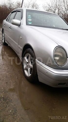 Mercedes E 200 1999, 780,000 km - 2.0 l - Bakı