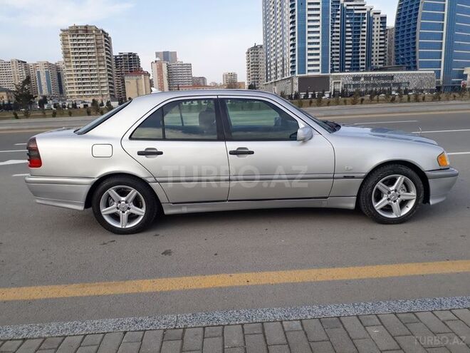 Mercedes C 240 1999, 265,000 km - 2.4 l - Bakı