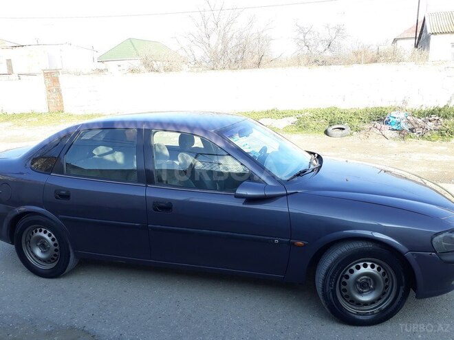 Opel Vectra 1996, 285,000 km - 1.8 l - Sumqayıt