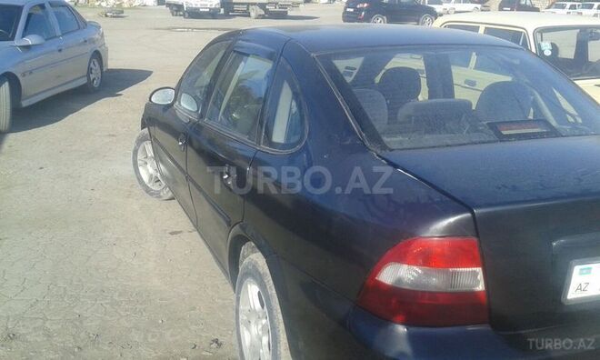 Opel Vectra 1996, 233,000 km - 1.6 л - Gəncə