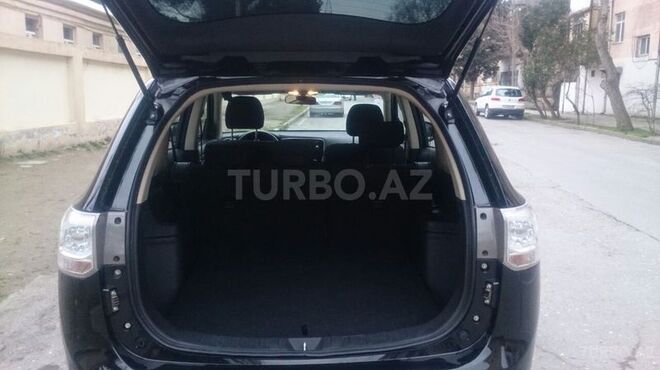Mitsubishi Outlander 2015, 33,000 km - 2.4 л - Bakı