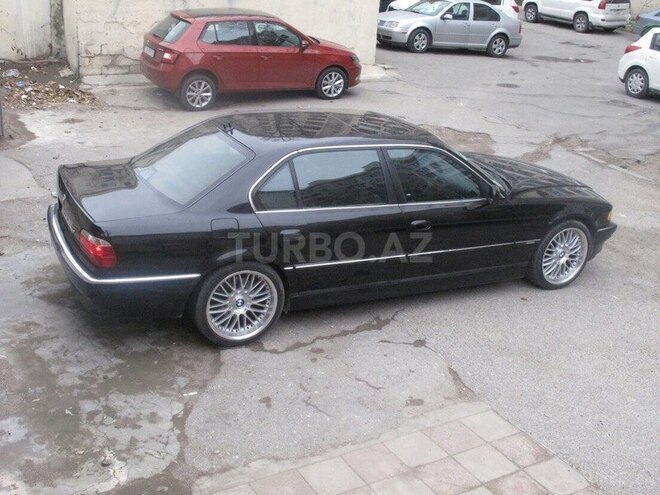 BMW 740 2000, 200,000 km - 4.4 l - Bakı