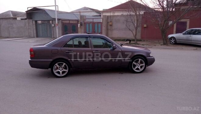 Mercedes C 180 1996, 380,000 km - 1.8 l - Bakı