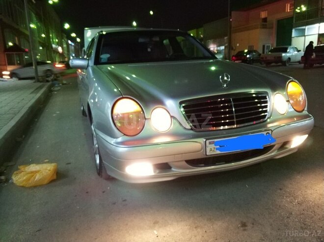 Mercedes E 220 2000, 319,990 km - 2.2 l - Gəncə