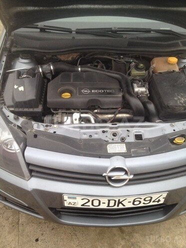 Opel Astra 2005, 290,000 km - 1.7 l - Gəncə