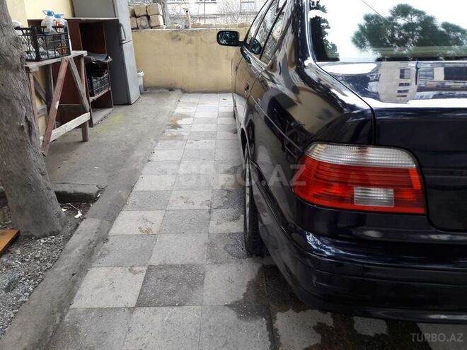 BMW 525 2001, 310,000 km - 2.5 l - Bakı