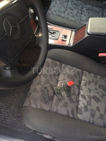 Mercedes C 180 1997, 276,576 km - 1.8 л - Bakı