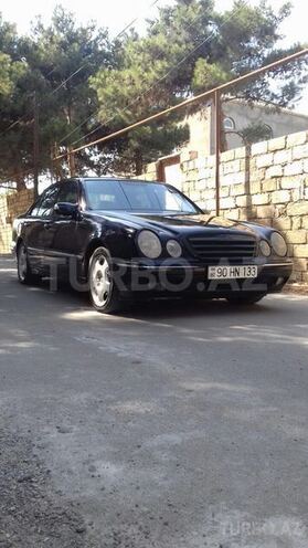 Mercedes E 240 2000, 305,000 km - 2.6 л - Bakı