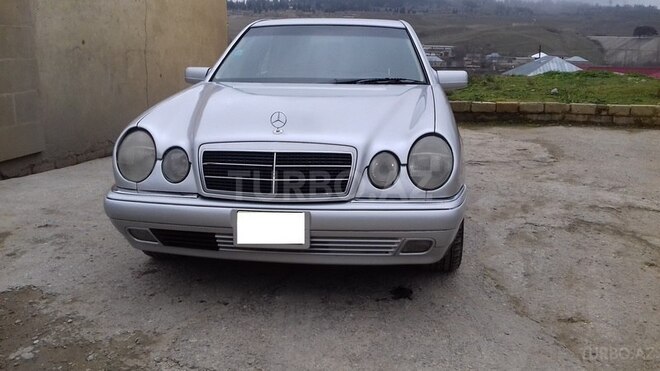 Mercedes E 240 1998, 374,278 km - 2.4 l - Şamaxı